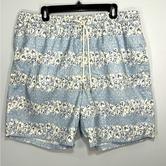 Tommy Hilfiger Other - Tommy Hilfiger Swim Trunks Mens  Large Blue White Hawaiian Floral Shorts